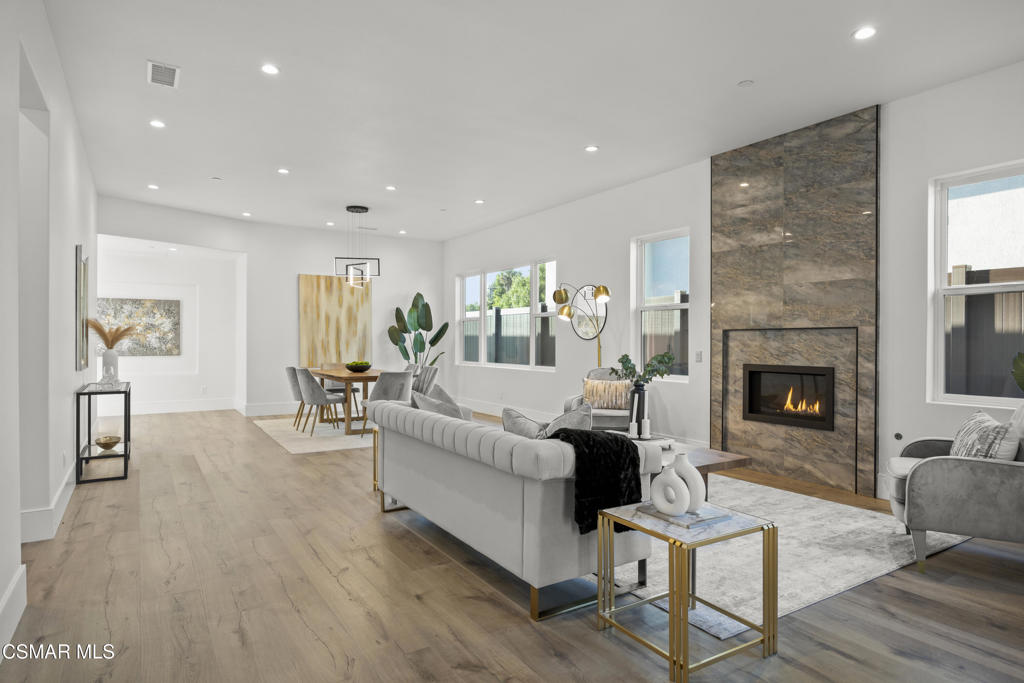 339 Toyon Court