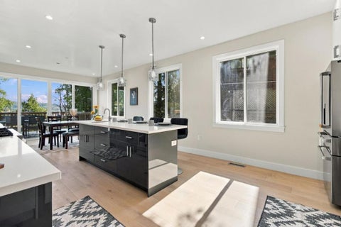 Tiny photo for 38 Miraflores Avenue, San Rafael, CA 94901 (MLS # ML82064993)
