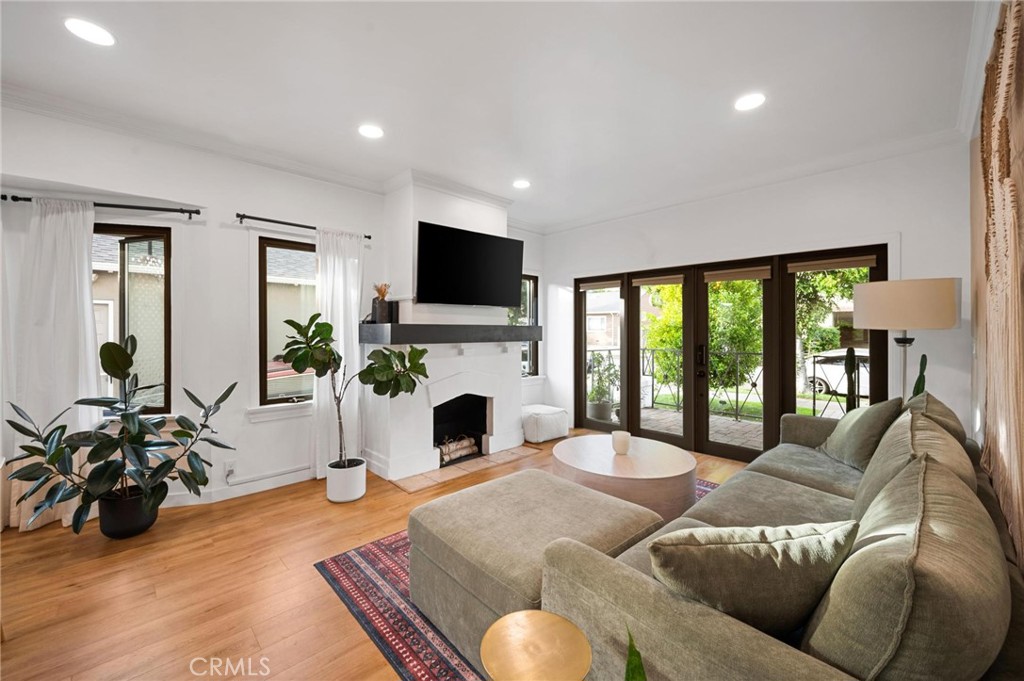 1350 Carlton Drive