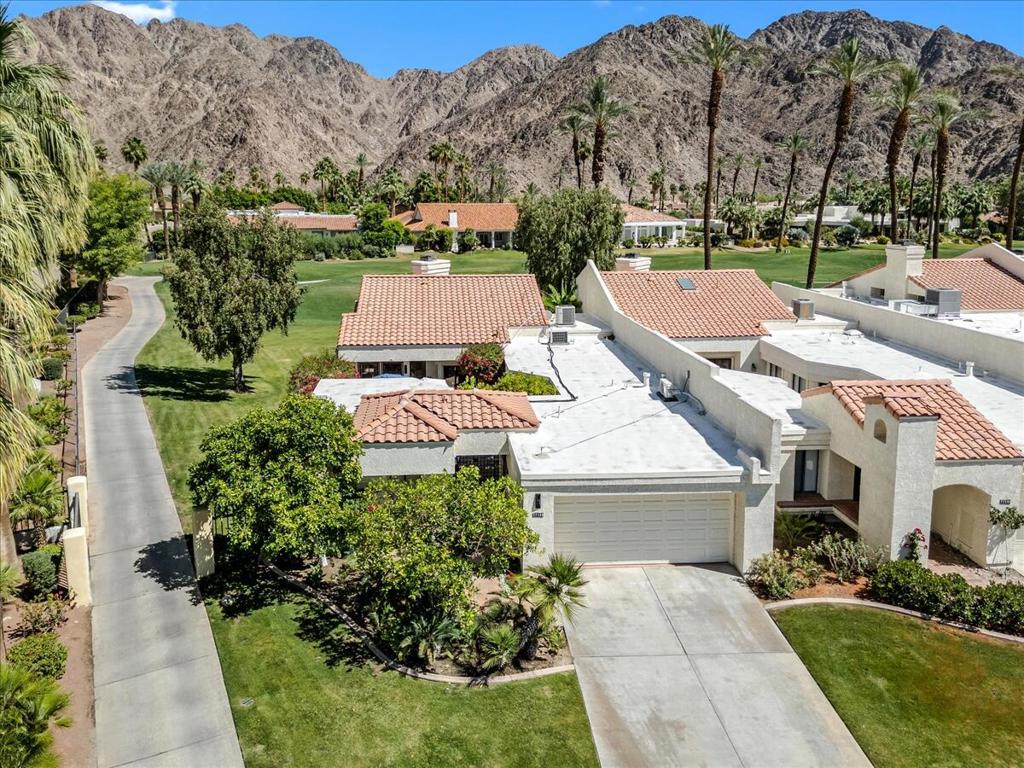 77130 Avenida Fernando