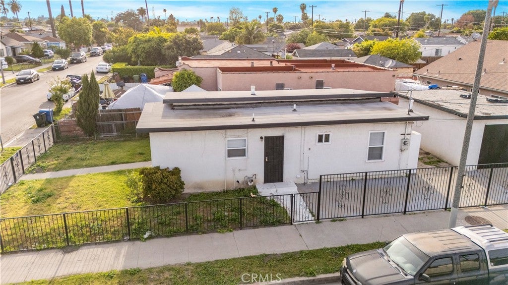 959 E 105th St, Los Angeles CA 90002