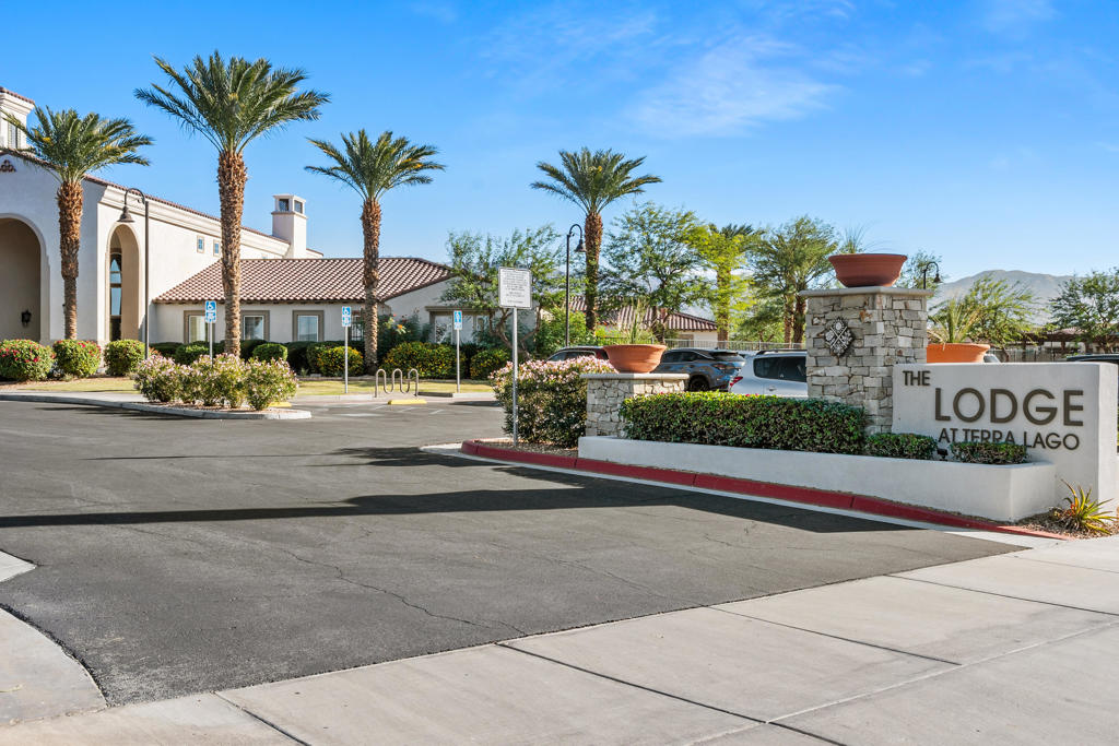 FourSeasonsTerraLago - Residential