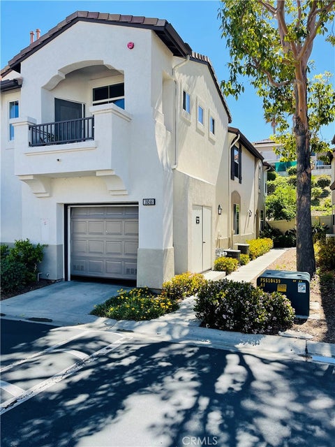 Photo of 39246 Mango Bay Ln #D, Murrieta, CA 92563 (MLS # SW26132662)