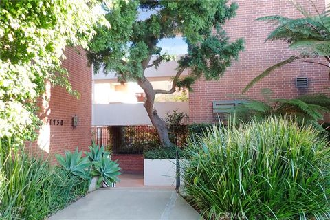 Photo of 11750 W Sunset Boulevard #214, Los Angeles, CA 90049 (MLS # PW25273593)