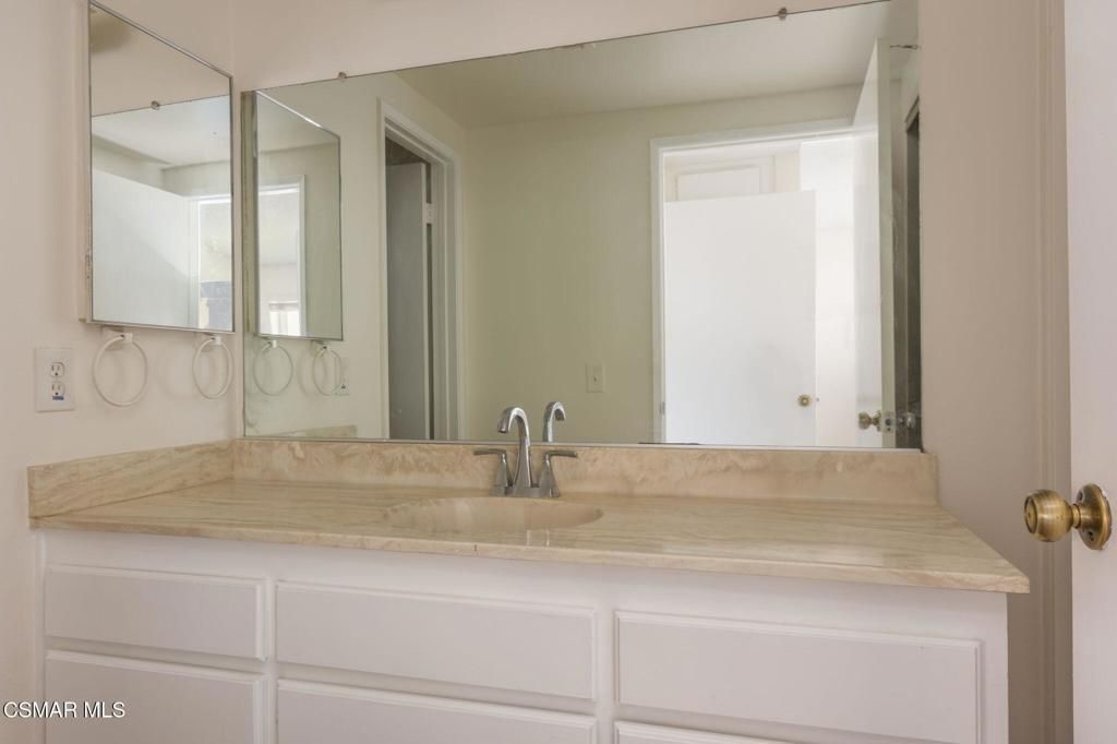 listing image 130723605362613397700