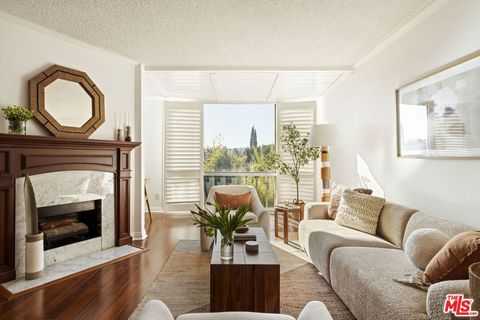 12830 Burbank Boulevard 207 Valley Village CA 91607