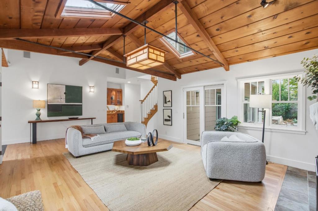2136 Clayton Drive