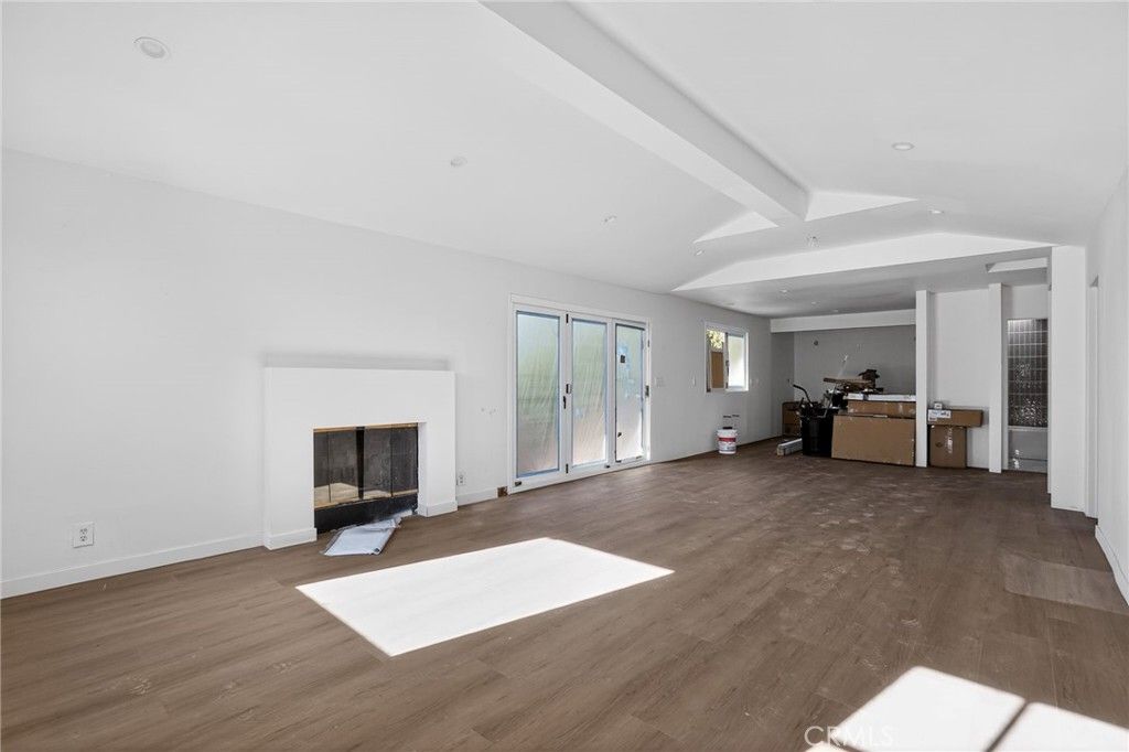 Photo of 2010 Linden Avenue, Venice, CA 90291 (MLS # IG26031424)