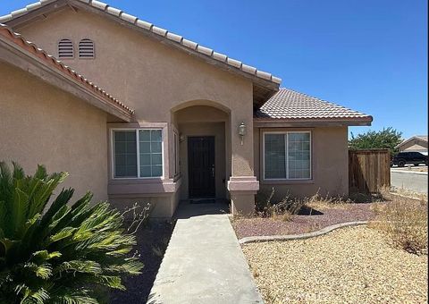 Photo of 10374 Bella Ln, Adelanto, CA 92301 (MLS # IV26035867)