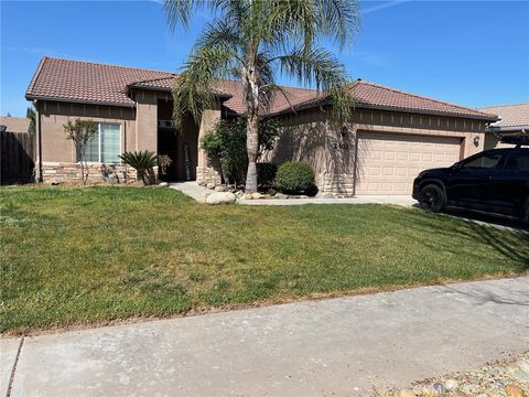 Photo of 2403 N Crowe St, Visalia, CA 93291 (MLS # SR26058535)