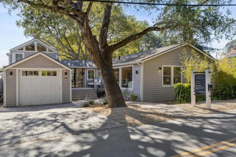 Photo of 118 Hillside Drive, Woodside, CA 94062 (MLS # ML82066102)