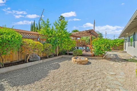 Tiny photo for 5749 San Lorenzo Drive, San Jose, CA 95123 (MLS # ML82029900)