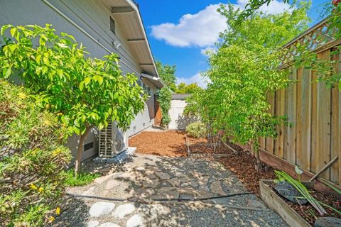 Tiny photo for 5749 San Lorenzo Drive, San Jose, CA 95123 (MLS # ML82029900)