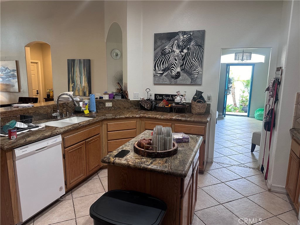 unknown - Residential Lease