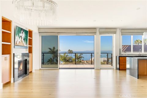Tiny photo for 420 EMERALD BAY, Laguna Beach, CA 92651 (MLS # LG26012914)