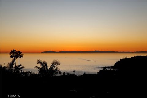 Tiny photo for 420 EMERALD BAY, Laguna Beach, CA 92651 (MLS # LG26012914)