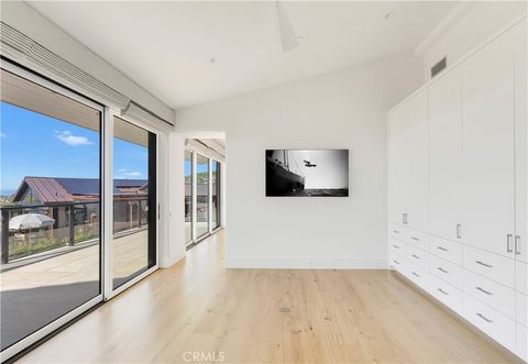 Tiny photo for 420 EMERALD BAY, Laguna Beach, CA 92651 (MLS # LG26012914)