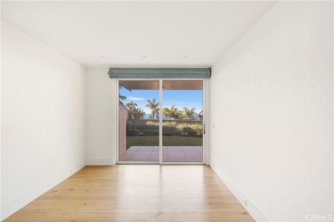 Tiny photo for 420 EMERALD BAY, Laguna Beach, CA 92651 (MLS # LG26012914)