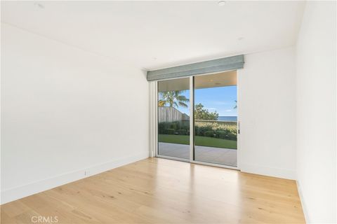 Tiny photo for 420 EMERALD BAY, Laguna Beach, CA 92651 (MLS # LG26012914)