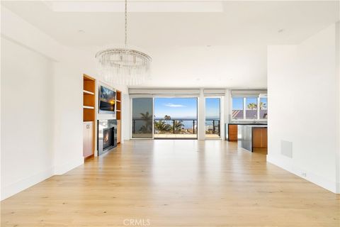 Tiny photo for 420 EMERALD BAY, Laguna Beach, CA 92651 (MLS # LG26012914)