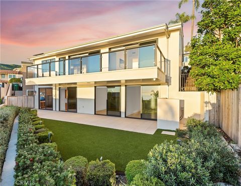 Tiny photo for 420 EMERALD BAY, Laguna Beach, CA 92651 (MLS # LG26012914)