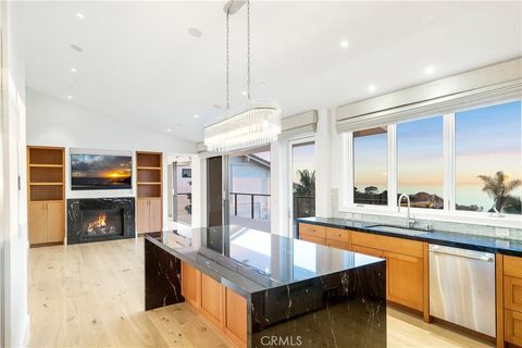 Tiny photo for 420 EMERALD BAY, Laguna Beach, CA 92651 (MLS # LG26012914)