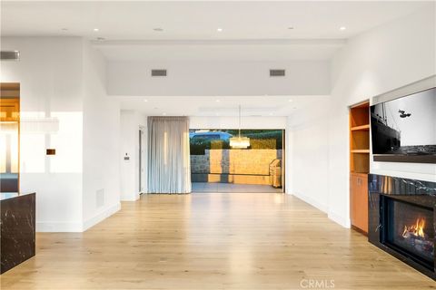 Tiny photo for 420 EMERALD BAY, Laguna Beach, CA 92651 (MLS # LG26012914)