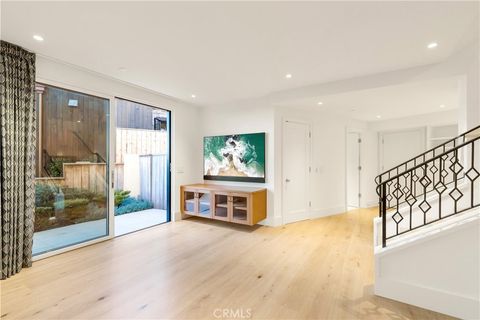 Tiny photo for 420 EMERALD BAY, Laguna Beach, CA 92651 (MLS # LG26012914)