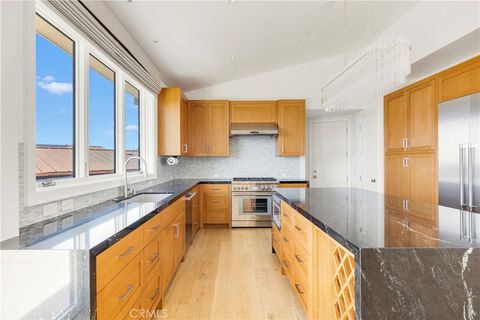 Tiny photo for 420 EMERALD BAY, Laguna Beach, CA 92651 (MLS # LG26012914)