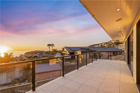 Tiny photo for 420 EMERALD BAY, Laguna Beach, CA 92651 (MLS # LG26012914)