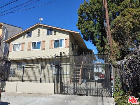 Photo of 5419 Harold Way #7, Los Angeles, CA 90027 (MLS # 26899495)