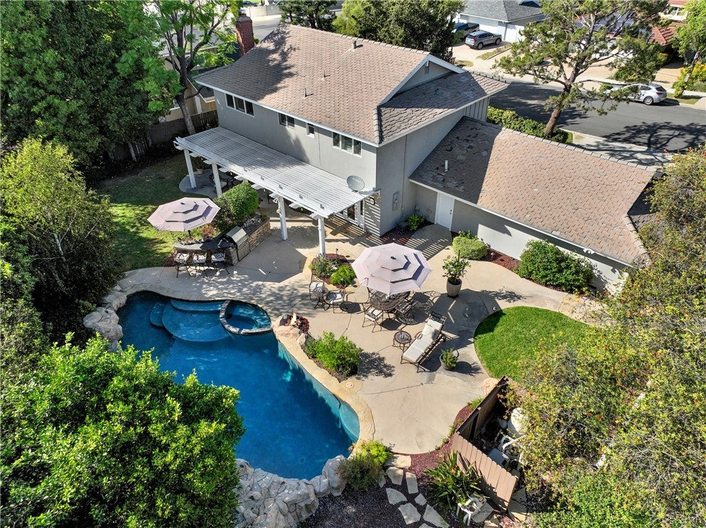 19412 Shadow Hill