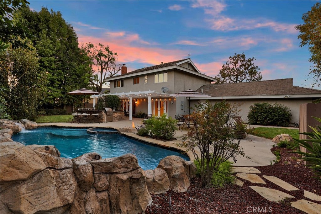 19412 Shadow Hill