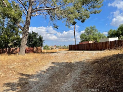 Photo of 0 Mayan Dr, Chatsworth, CA 91311 (MLS # SR26047048)