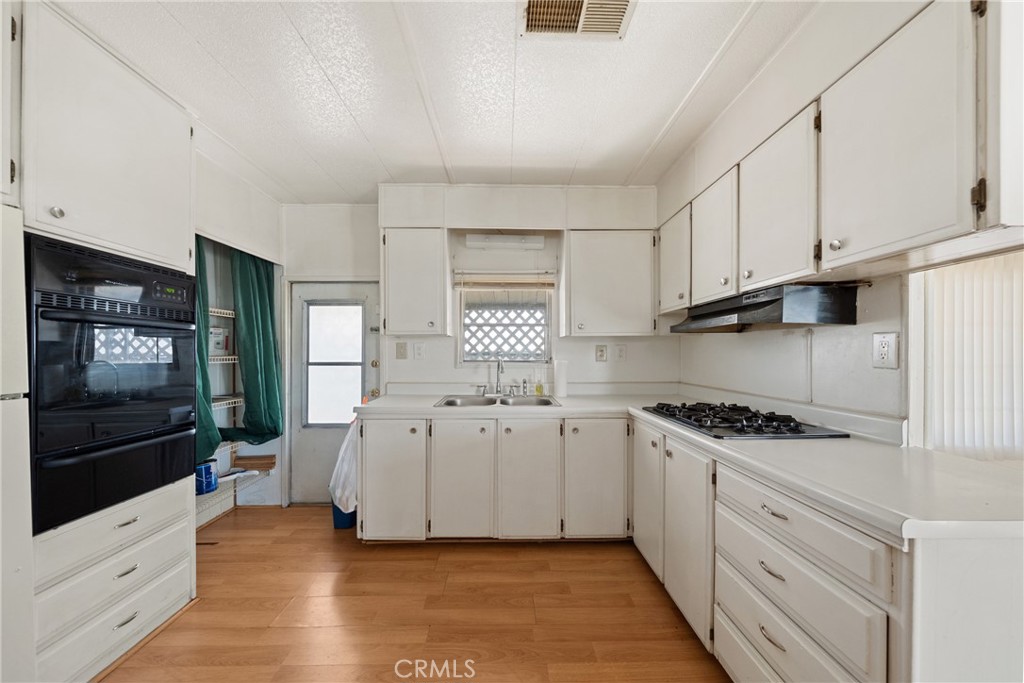 Welcome to 1380 W Florida SPC 22 in the heart of Hemet – a charming and affordable option in a welcoming 55+ community that's perfect for first-time buyers looking to settle into a low-maintenance lifestyle. This cute and cozy home offers just the right amount of space and comfort, ready for someone to come in and make it their own.
Step inside and you'll find a layout that feels easy and functional, whether you're relaxing with a cup of coffee or hosting a visit with friends. Outside your door, the community itself adds so much value – take a dip in the sparkling pool, enjoy the convenience of the on-site laundry facility, or spend time at the dog park with your furry companion.
This home is being sold as-is, giving you the chance to personalize it just the way you want. With its great location close to shopping, dining, and everything Hemet has to offer, this is a sweet opportunity to get your foot in the door of homeownership. Come see the potential and feel the charm for yourself!