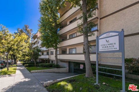 Photo of 1339 N Columbus Avenue #304, Glendale, CA 91202 (MLS # 26850515)