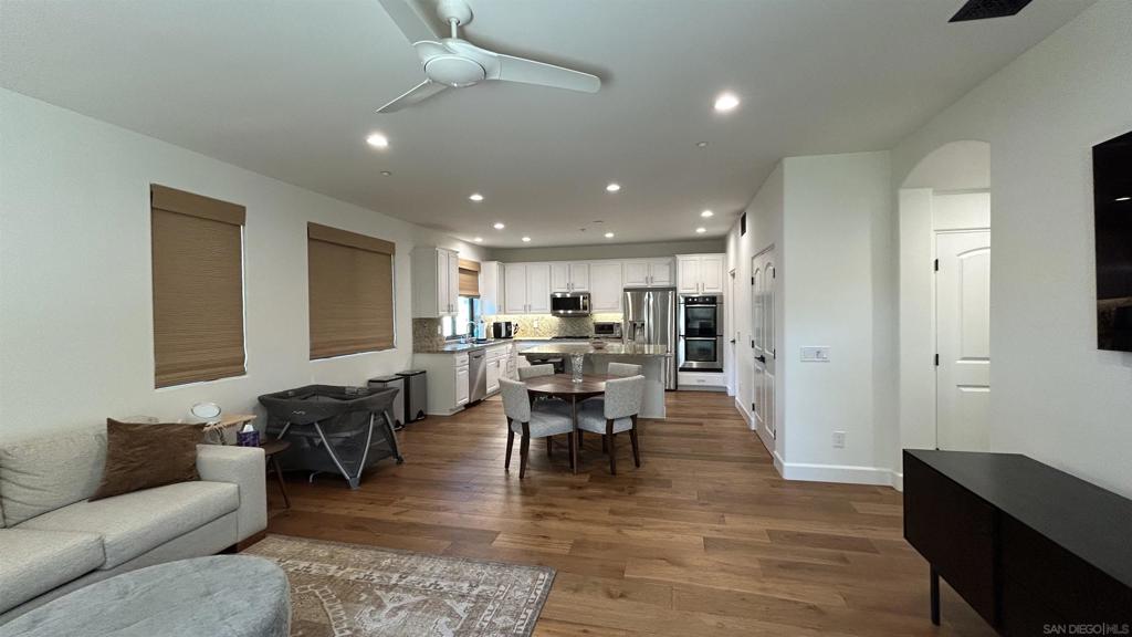1490 Tara Ct