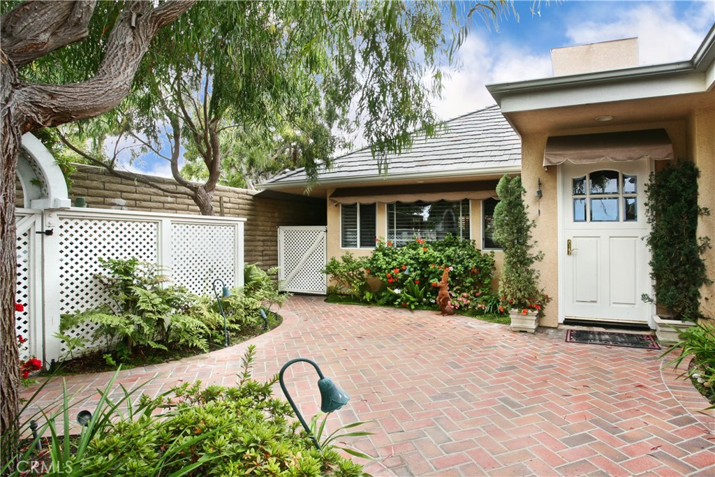 Gardens (Ocean side of PCH) (NSO) - Residential