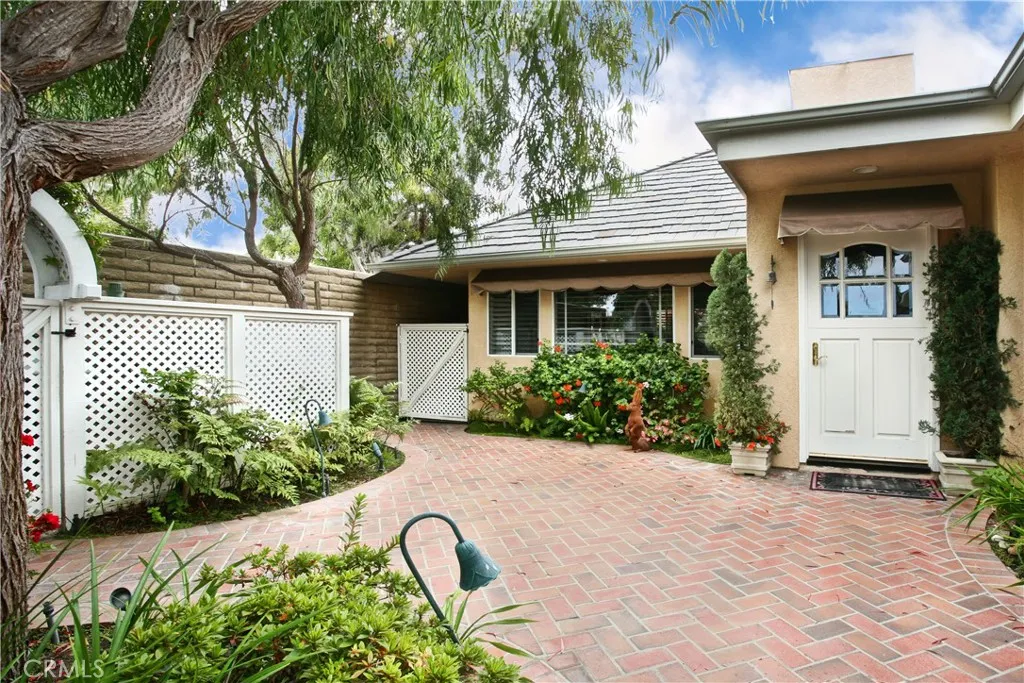 Dana Point, California 92629, United States, 3 Bedrooms Bedrooms, ,2 BathroomsBathrooms,Residential,Active,210249