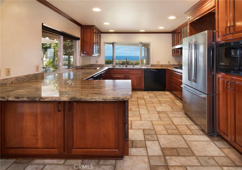 Gardens (Ocean side of PCH) (NSO) - Residential