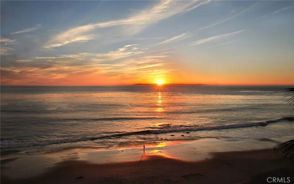 Dana Point, California 92629, United States, 3 Bedrooms Bedrooms, ,2 BathroomsBathrooms,Residential,Active,210249