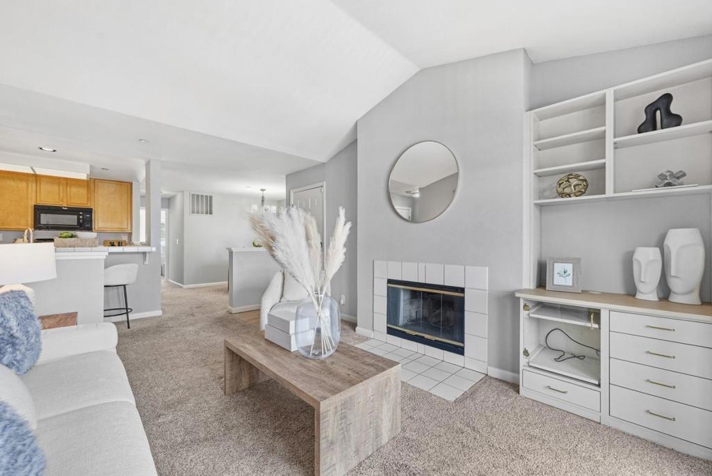 609 Arcadia Terrace 303