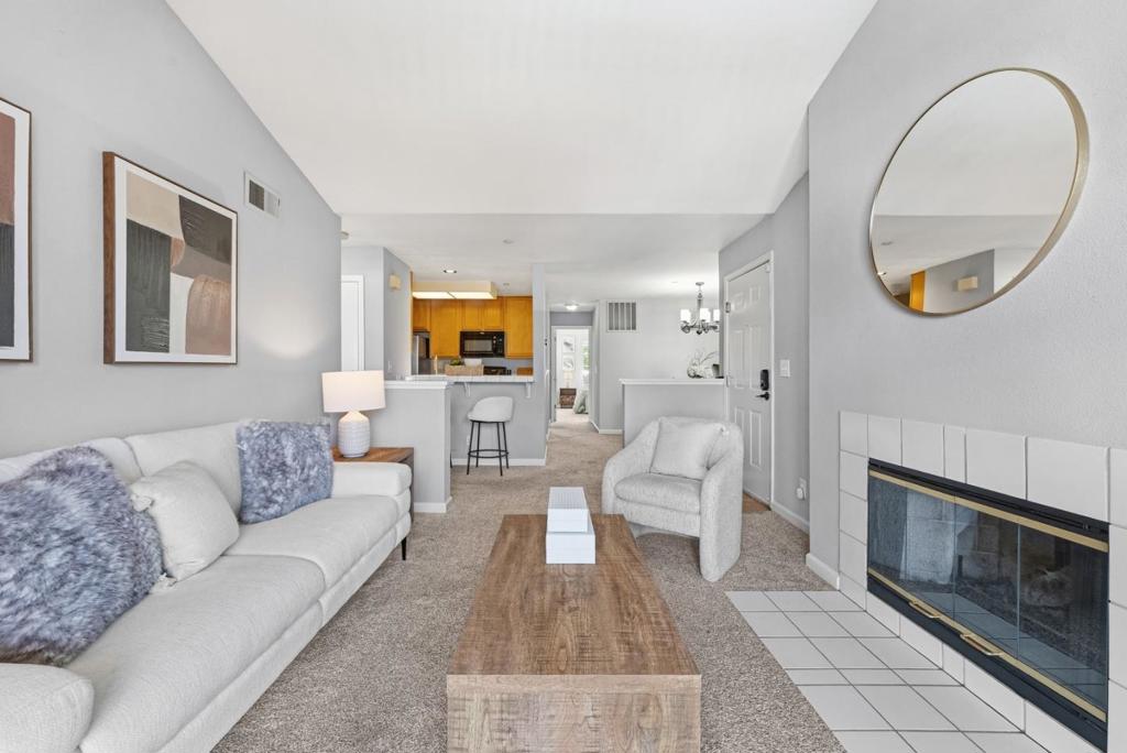609 Arcadia Terrace 303