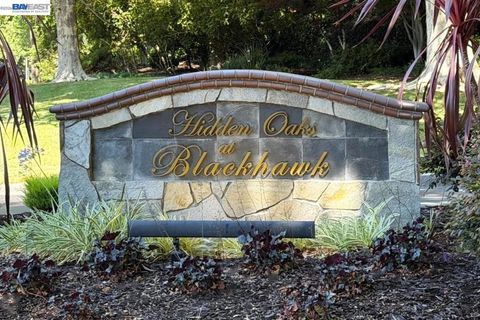 Photo of 2112 Red Oak Place PL, Danville, CA 94506 (MLS # 41139172)