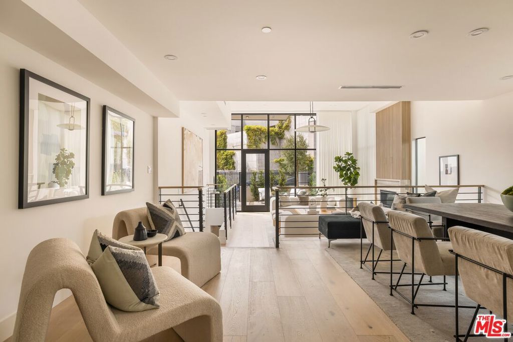 listing image 130726370232667543288