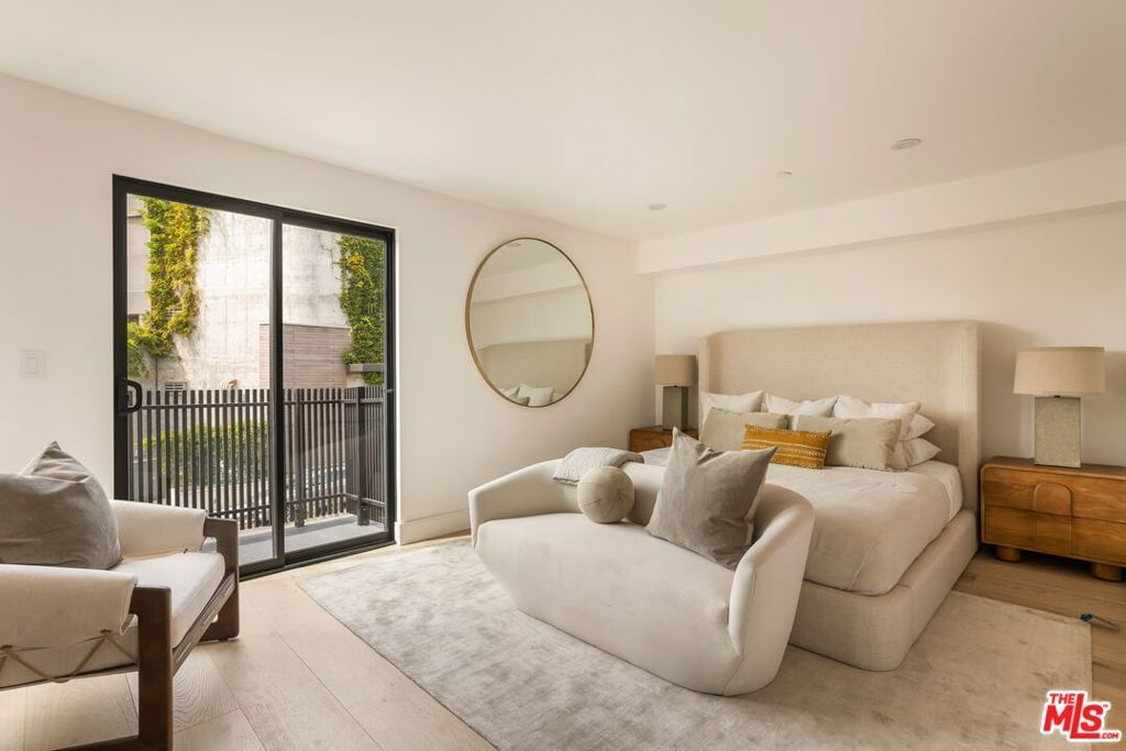 listing image 130726568443647415384