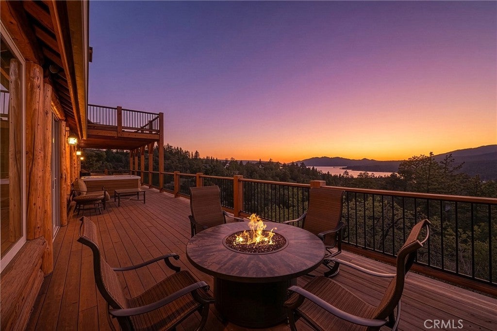 438 Starlight Circle