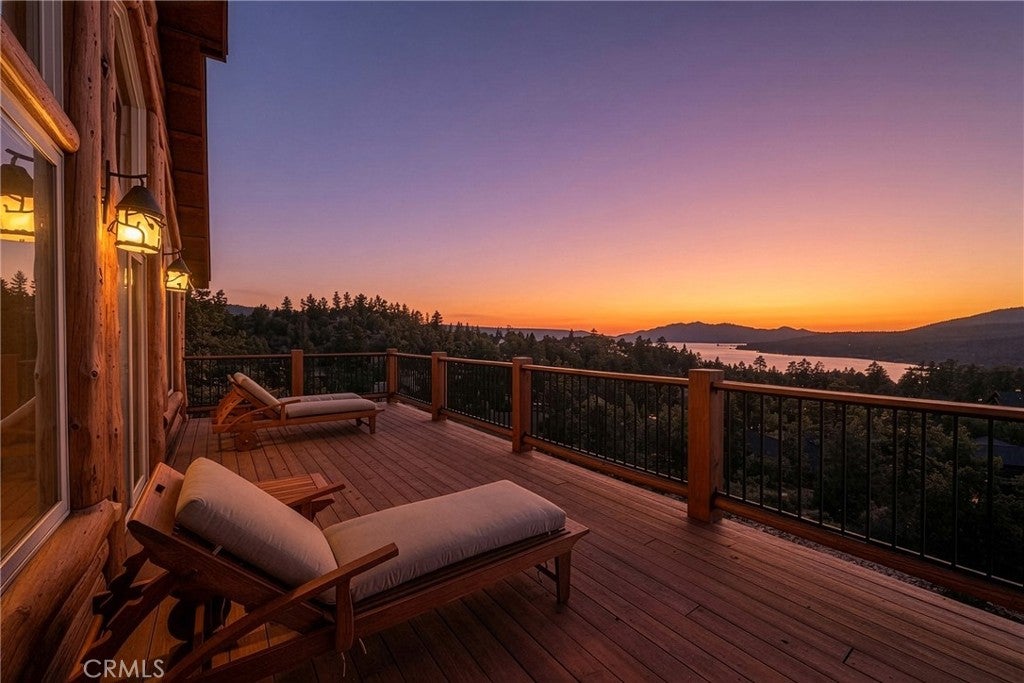 438 Starlight Circle