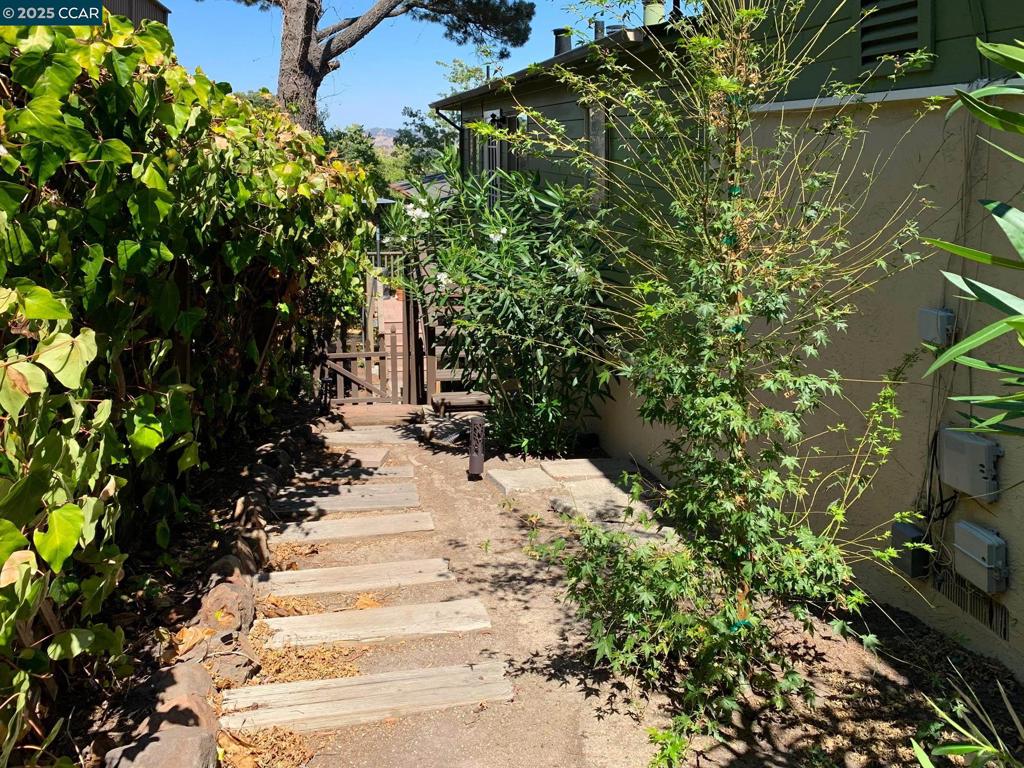 DELHA TERR - Residential Lease