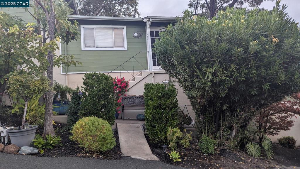 DELHA TERR - Residential Lease